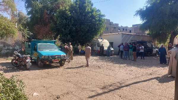 تشييع جثامين شقيقين ونجلة عمهما صدمتهم سيارة بأسيوط