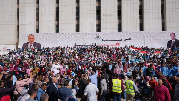 محافظ أسيوط يشهد ختام أكبر برنامج لبناء الوعي الوطني وتمكين الشباب بالشراكة مع المحكمة العربية للتحكيم