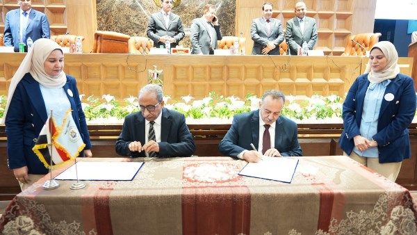 محافظ أسيوط يطلق شراكة استراتيجية مع مجلس الوحدة الاقتصادية العربية لتعزيز التنمية المستدامة