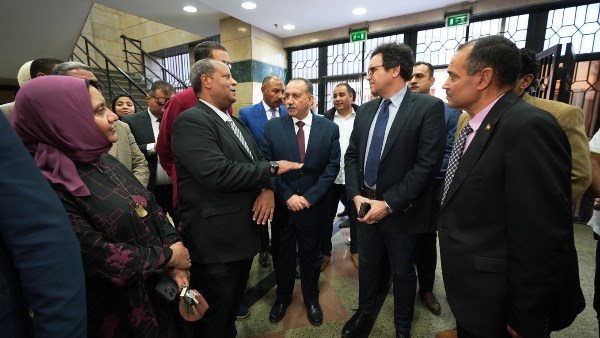 مسرح قصر ثقافة أسيوط في ثوب جديد | صور