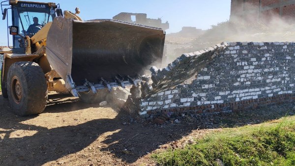 إزالة التعديات بأسيوط 