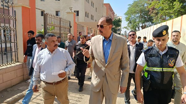 جانب من جولة محافظ سوهاج