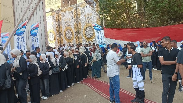 إقبال السيدات بلجان قنا