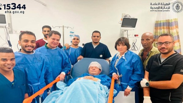 بسرعة ودقة.. فريق طبي بمجمع الأقصر الطبي ينقذ حياة مريض أجنبي من نزيف حاد بالمعدة