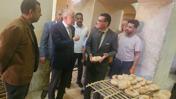 تموين الأقصر: صرف 82.5 مليون رغيف خبز بلدي خلال أكتوبر تموين الأقصر: صرف 82.5 مليون رغيف خبز بلدي خلال أكتوبر