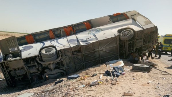 وزير الثقافة يتابع الحالة الصحية لطلاب أسوان بعد حادث أتوبيس المشاركين في أسبوع "أهل مصر" بالإسماعيلية ويقدم التعازي لأسر الضحايا 