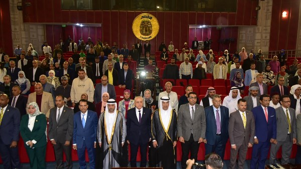 محافظ الأقصر يشهد افتتاح مهرجان الأقصر العاشر للشعر العربي ويهنئ دولة الإمارات باليوم الوطني