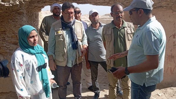 متابعة لاعمال البعثة الاسبانية في مقابر الدولة الوسطى بمنطقة الدير البحري