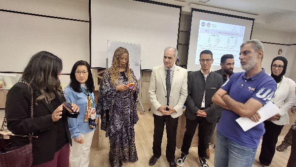 جانب من اللقاء جانب من اللقاء