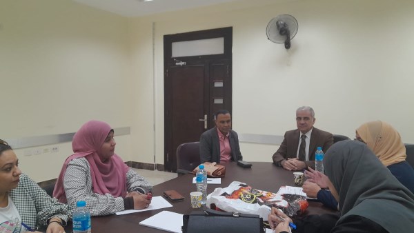 جامعة أسوان تنظم ورشة لتعزيز كفاءة العاملين ورفع مستوى المنظومة الإدارية جامعة أسوان تنظم ورشة لتعزيز كفاءة العاملين ورفع مستوى المنظومة الإدارية