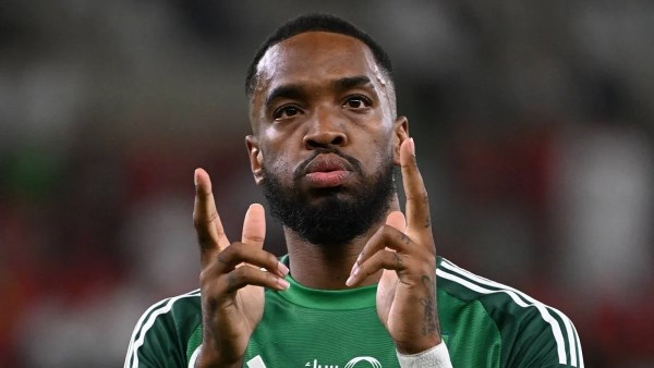 إيفان توني لاعب الأهلي السعودي