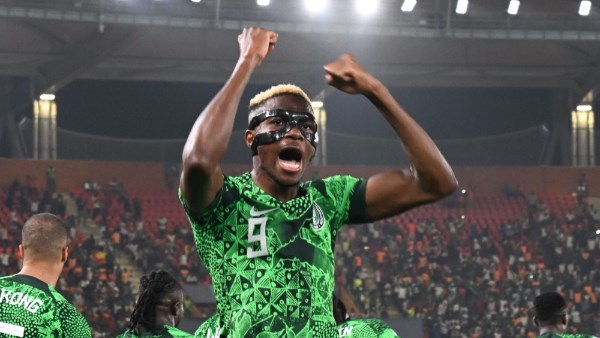 فيكتور أوسمين مهاجم منتخب نيجيريا