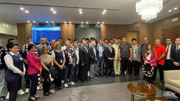 بعثة منتخب اليد ا