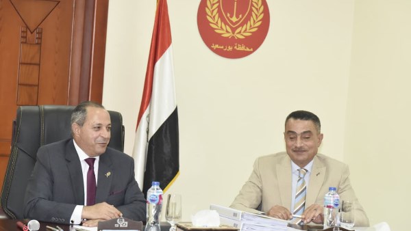 محافظ بورسعيد يشدد على ضرورة المتابعة الميدانية المستمرة داخل المنطقة الصناعية