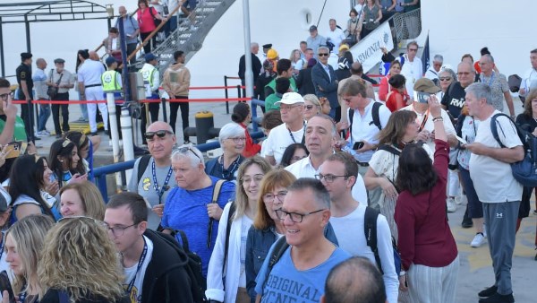  السفينة MSC Armonia