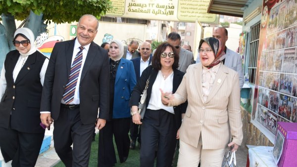 رئيس الادارة المركزية للتعليم العام بوزارة التعليم تتابع تنفيذ البرنامج القومي لتنمية مهارات اللغة العربية