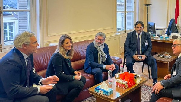 جمال الدين: نسعى لتعزيز الشراكات مع الشركات الفرنسية في الصناعات الغذائية والطيران والطاقة جمال الدين: نسعى لتعزيز الشراكات مع الشركات الفرنسية في الصناعات الغذائية والطيران والطاقة