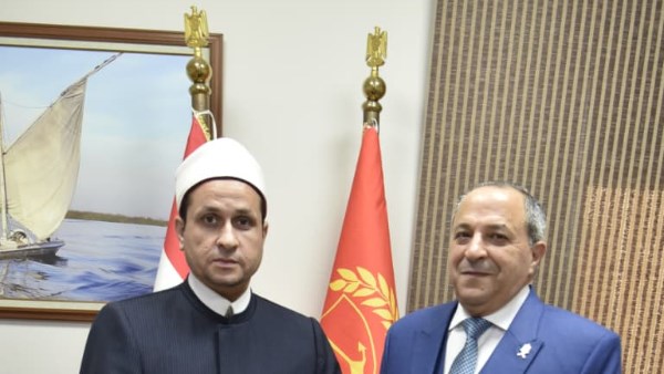 محافظ بورسعيد يستقبل مدير مديرية الأوقاف الجديد  لبحث خطة العمل والتعاون | صور