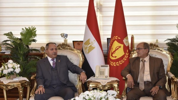 محافظ بورسعيد يستقبل رئيس الشركة القابضة لمياه الشرب والصرف الصحي 