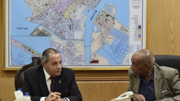 محافظ بورسعيد يتابع انتظام الانتخابات من غرفة عمليات الشبكة الوطنية الموحدة محافظ بورسعيد يتابع انتظام الانتخابات من غرفة عمليات الشبكة الوطنية الموحدة