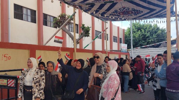 لليوم الثاني على التوالي.. استمرار توافد المواطنين على اللجان الانتخابية بمحافظة بورسعيد 