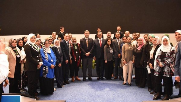 محافظ دمياط يُهنئ وحدة السكان بالمحافظة لتكريمها من وزارة التنمية المحلية محافظ دمياط يُهنئ وحدة السكان بالمحافظة لتكريمها من وزارة التنمية المحلية