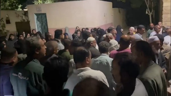 جانب من الجنازة 