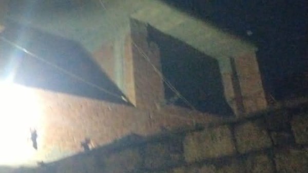 انهيار حائط 