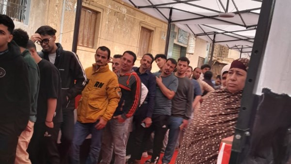 إقبال على انتخابات مجلس النواب بلجان شبين القناطر وكفر شكر .. صور