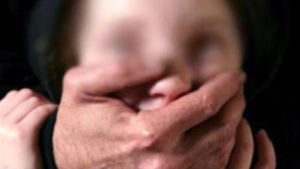 التعدي على فتاة 