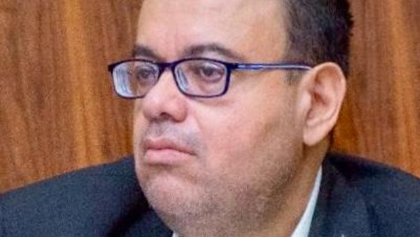 قرار جمهوري بتعيين الدكتور محمد حنتيرة عميدا لكلية الطب بجامعة طنطا قرار جمهوري بتعيين الدكتور محمد حنتيرة عميدا لكلية الطب بجامعة طنطا