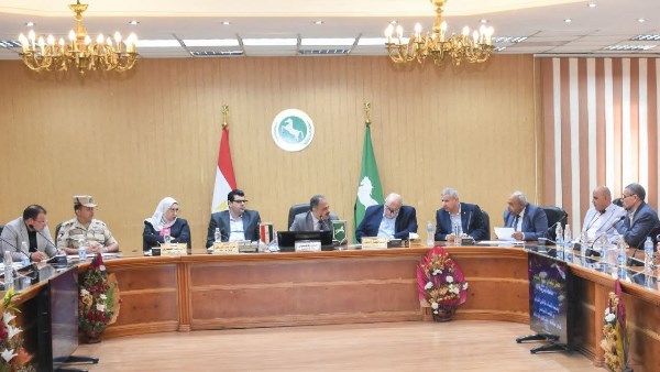 محافظ الشرقية