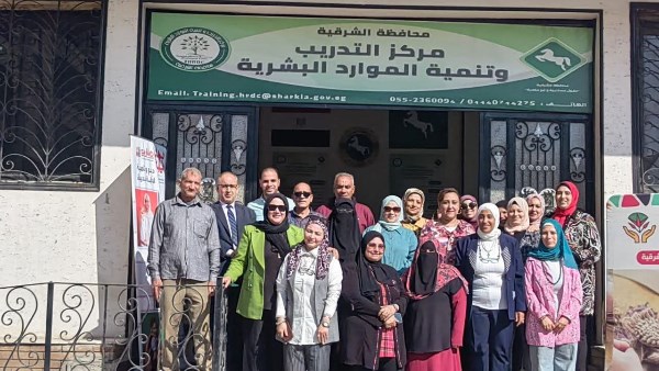 تنمية مهارات 50 حرفيا على مهارات التسويق بالشرقية