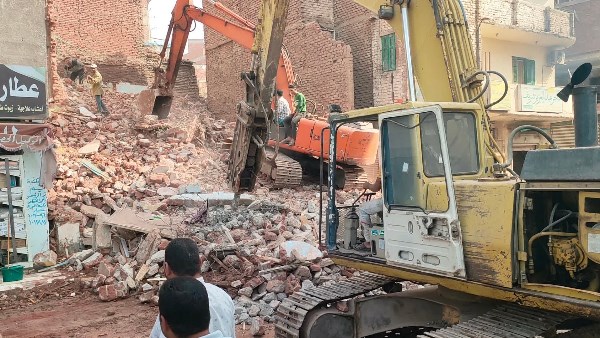 إزالة عقار آيل للسقوط