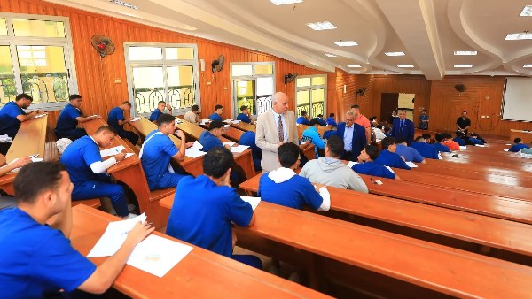 رئيس جامعة كفر الشيخ 