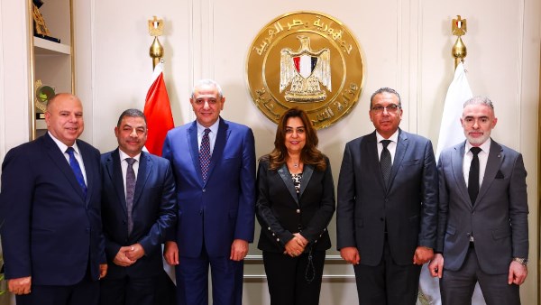 وزيرة التنمية المحلية 