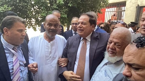 النائب محمد أبو العينين