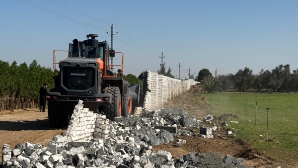 التعدى الاراضى الزراعية