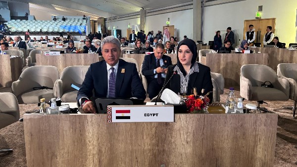 وزير السياحة