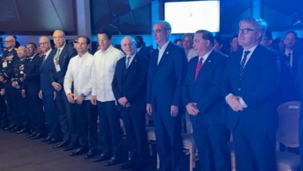 وزير الطيران المدني