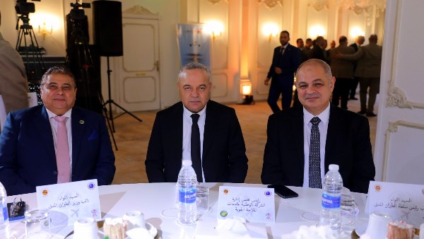 الملاحة الجوية وقيادات الطيران المدني