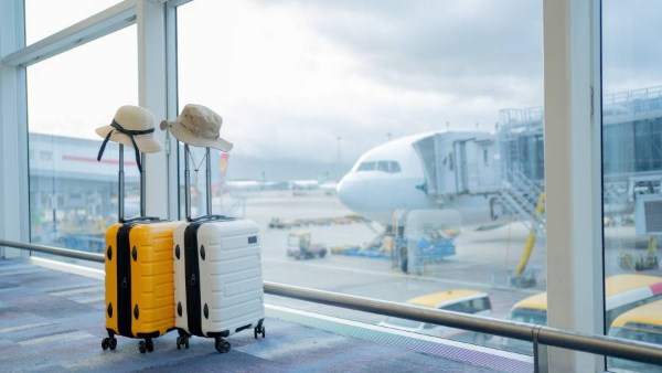 السفر الجوي