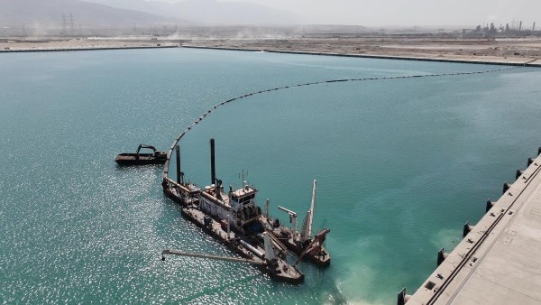 ميناء السخنة 