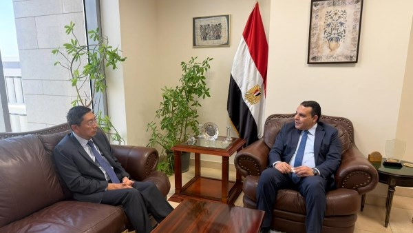 خلال اللقاء