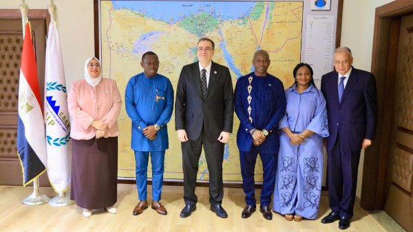 خلال زيارة الوفد