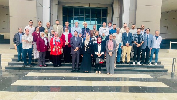 المشاركون فى الندوة