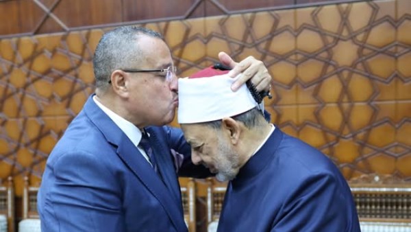 شيخ الأزهر خلال استقبال محافظ جنوب سيناء