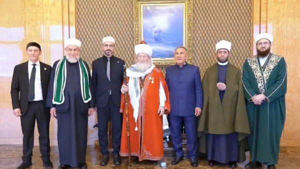 رئيس تتارستان يستقبل وزير الأوقاف