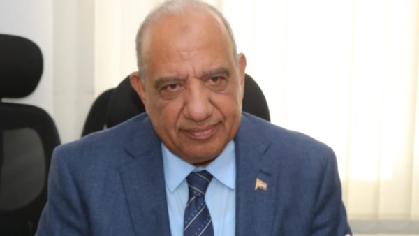 وزير الكهرباء 