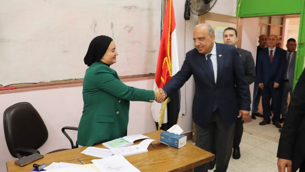 وزير الكهرباء خلال الانتخابات